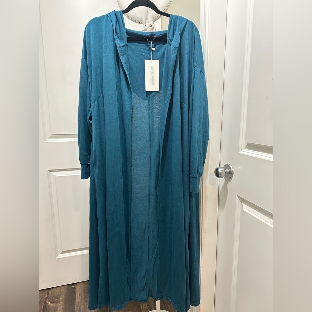 BloomChic Plus Size 2XL Open Front Coat us18-20